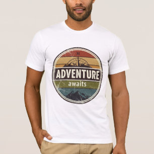 T-shirt Badge de compas de montagne vintage Aventure en at