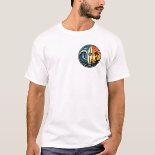 T-shirt Badge Vintage Surf Soleil Mer – Planche de Surf Co
