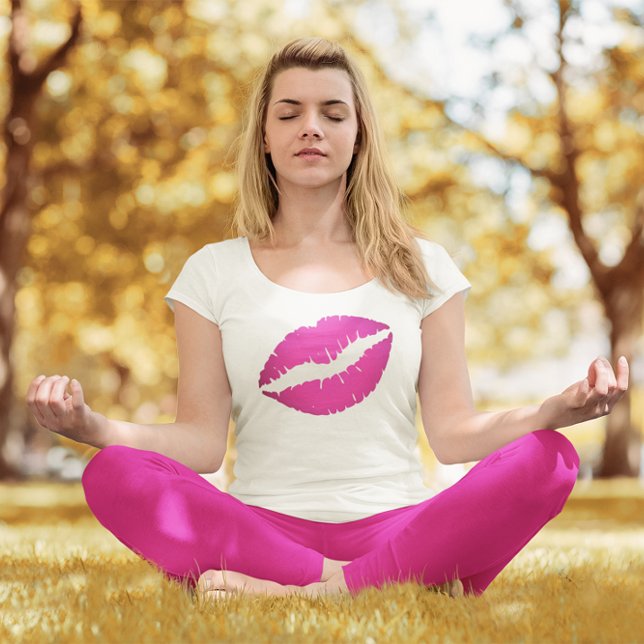 T-shirt Baiser en bâton de lèvre rose chaud (Hot Pink Lipstick)