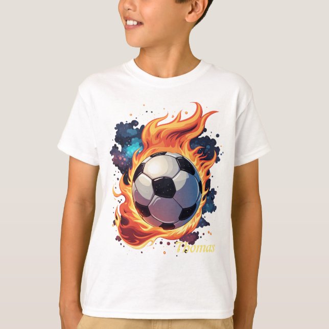 T-shirt Ballon de football volant avec flammes. (Devant)