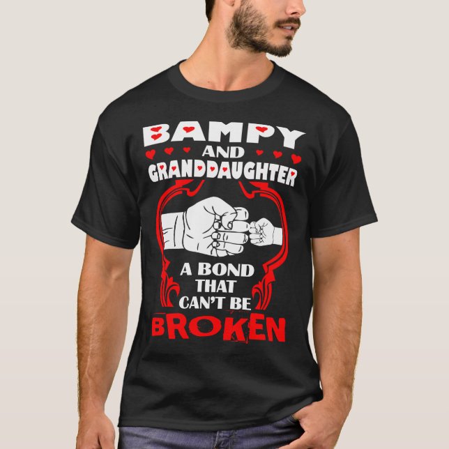 T-shirt Bampy et lien de petite-fille qui biseautent (Devant)