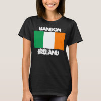 Bandon, Irlande avec drapeau irlandais