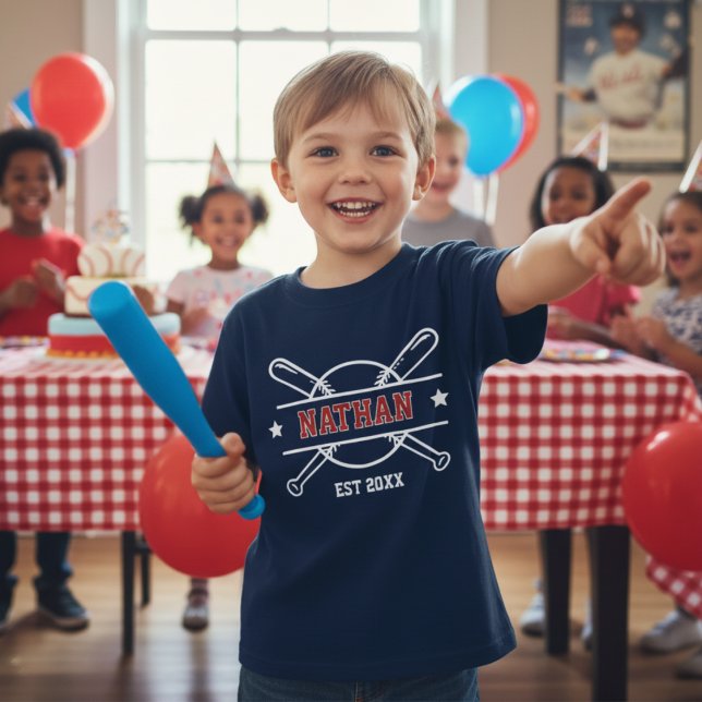 T-shirt Baseball Sport Jeu Nom du thème Est Année Annivers (Cute Personalized Name and Est Year Baseball Birthday Boy T-shirt with Baseball Bats, Star & Ball.)
