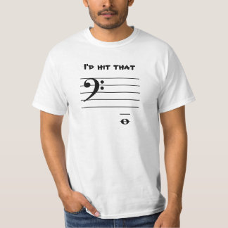 T-shirt basse, je frapperais cela