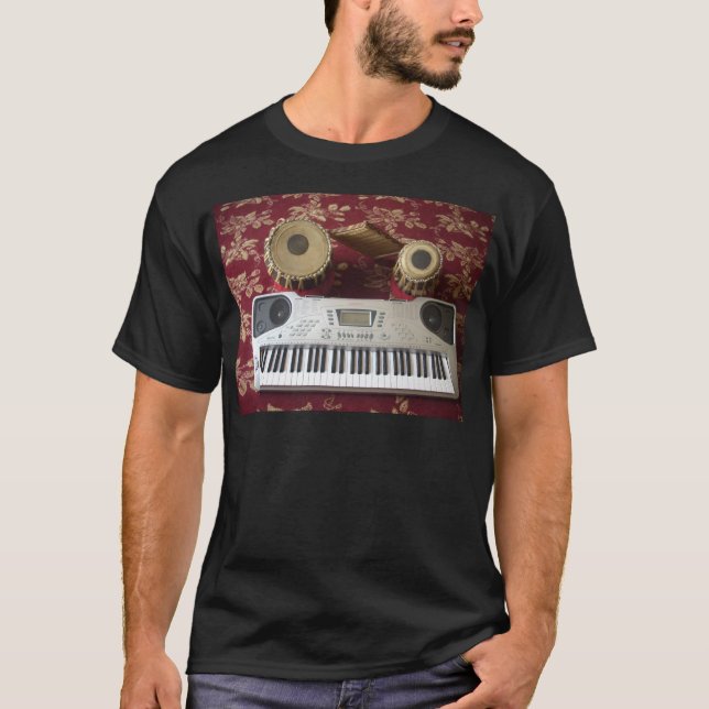 T-shirt Beau Coin Créatif : Tapisserie musicale (Devant)