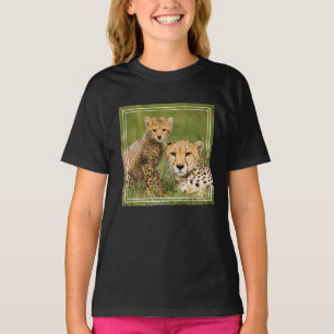 T-shirt Bébé guépard et parent dans l'herbe