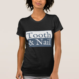 T-shirt Bec et ongles