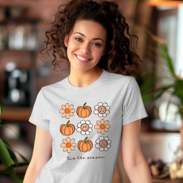 T-shirt Belle Citrouille Automne Nom Rétro Joyeux Fleurs V (Cute Pumpkin Fall Retro Name Happy Face Flowers T-Shirt)