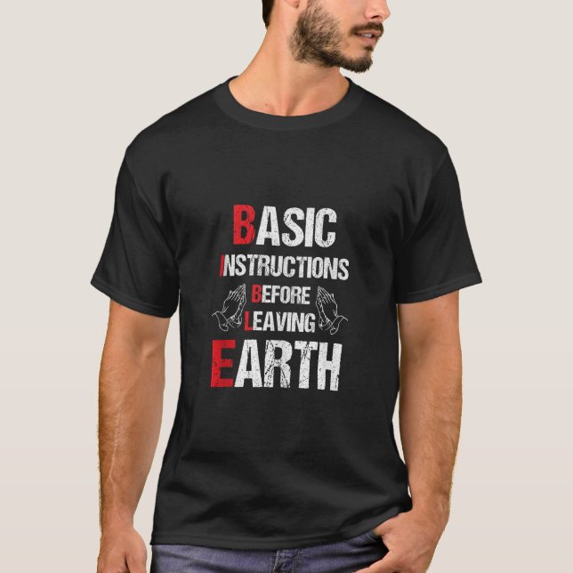 T-shirt Bible Basic Instructions Before Leaving Earth Tank (Devant)