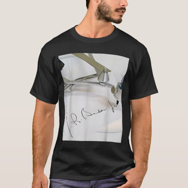 T-shirt Biden Autopen Signature Funny  (Devant)