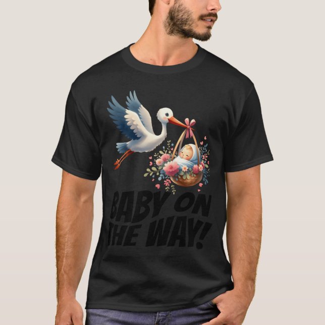 T-shirt Bientôt, Je Serai Une Mère Bébé Sur Le Chemin Fami (Devant)