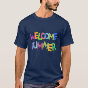 T-shirt bienvenue typographie colorée de vacances d'été