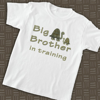 T-shirt Big Brother Dans L'Entraînement De Mignonnes Tortu