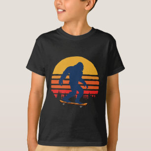 T-shirt Bigfoot avec longboard - Skateboarding 1