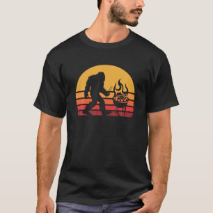 T-shirt Bigfoot BBQ Grill Crytpid Sasquatch Barbecue T Shi