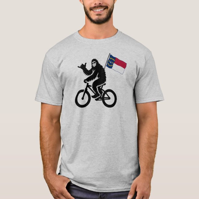 T-shirt Bigfoot Cycling North Carolina Flag (Devant)