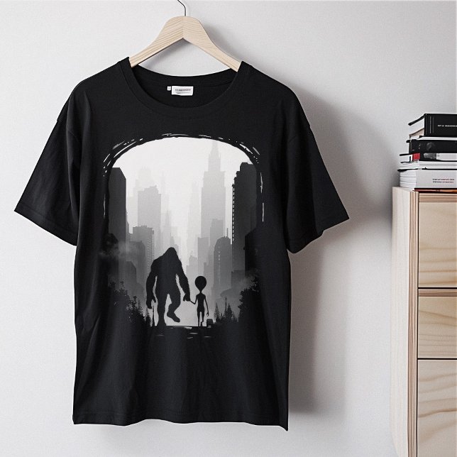 T-shirt Bigfoot Et Alien En Ville Drôle Graphique (Bigfoot And Alien In Town Funny Graphic T-Shirt)