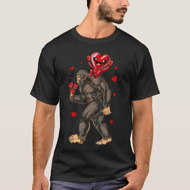 T-shirt Bigfoot Heart Funny Sasquatch Valentines Day (Devant)