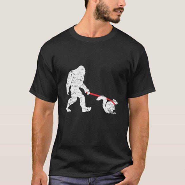 T-shirt Bigfoot marchant Écureuil Funny Sasquatch Fan T Sh (Devant)