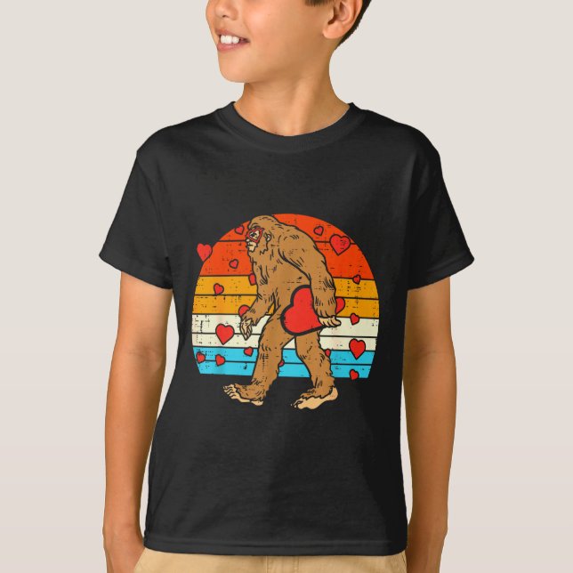 T-shirt Bigfoot Sasquatch Retro Heart Funny Valentines Day (Devant)