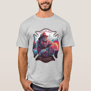 T-shirt Bigfoot : Squatchy Fire Fighter