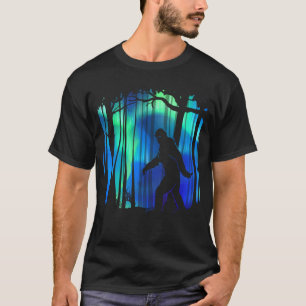 T-shirt Bigfoot Walking Northern Lights - Aurora Forest Gi