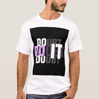 T-shirt blanc à demi-manches avec graphique « DOUB
