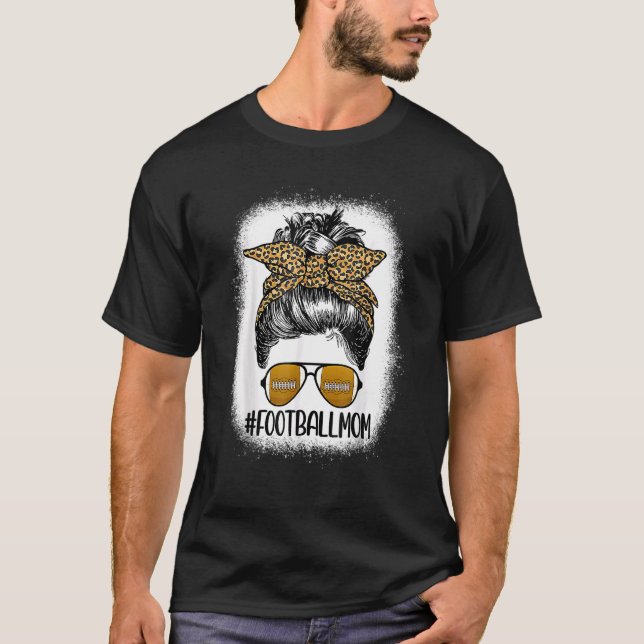T-shirt Bleached Football Mom Life With Leopard and Messy  (Devant)