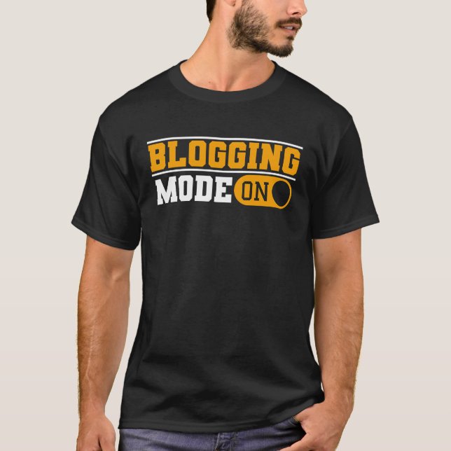 T-shirt Blogging Mode On Content Creator Blogger (Devant)