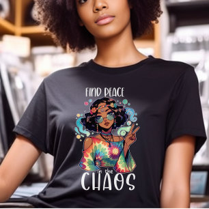 T-shirt Boho Typography Tee - Trouver la paix au Chaos-