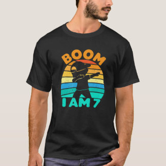 T-shirt Boom J'ai 7 ans 7ème anniversaire fête Dabbing