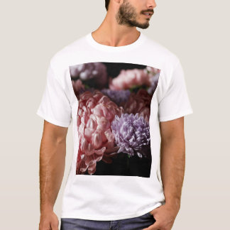 T-shirt Bouquet d'aster rose : éclairage baroque.