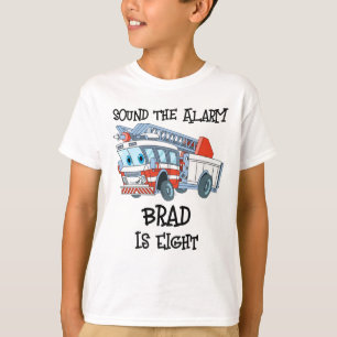 T-shirt Brad est huit camion de pompiers