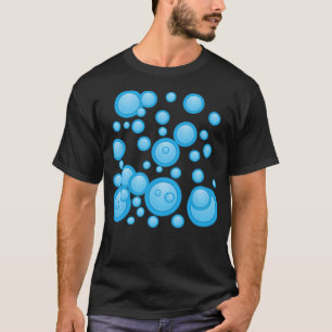 T-shirt bulles bleues montrent saut de pied