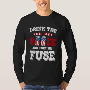 T-shirt Buvez l'alcool et allumez la mèche 4 juillet Ameri