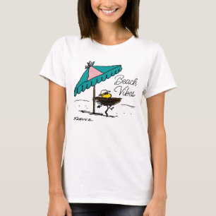 T-shirt cacahuètes   Bois de bois à la plage