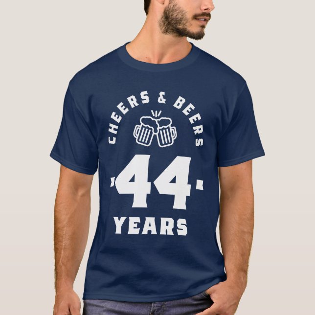 T-shirt Cadeau de 44 ans | 44e anniversaire Idées cadeaux (Devant)