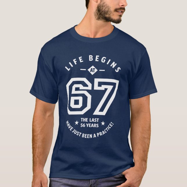 T-shirt Cadeau de 67 ans | 67e anniversaire Idées cadeaux (Devant)