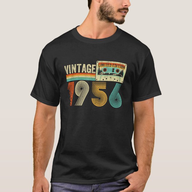 T-shirt Cadeau Né en 1956 70 ans 70 ans présent (Devant)