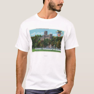 T-shirt Cadets marchant à la scène d'au sol de défilé