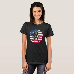 T-shirt Camo Bigfoot Sasquatch