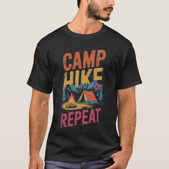 T-shirt Camp Hike Climber Camping Mountain Camper Hiker vi (Devant)
