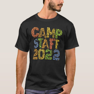 T-shirt Camp Staff 2022 Empreinte de léopard Hôte Conseill