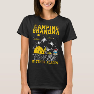 T-shirt Camping Grand-Mère Jeune Au Coeur Légèrement Plus