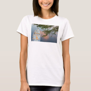 T-shirt Canot sur le lac au coucher du soleil, Canada