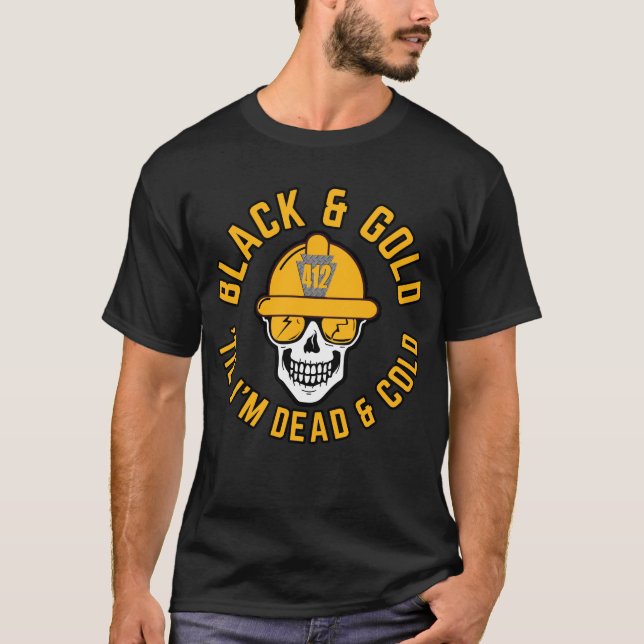 T-shirt Canva, Un Fan De Football Noir Et Gold (Devant)