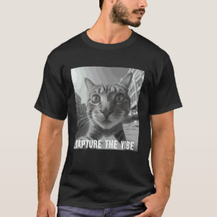 T-shirt Capturer L'ambiance Chat Fixant Selfie En Train De