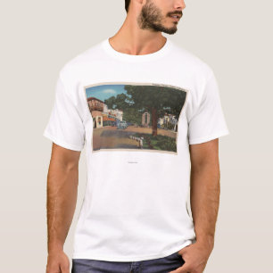 T-shirt Carmel, CA - scène de rue avec des arbres et des