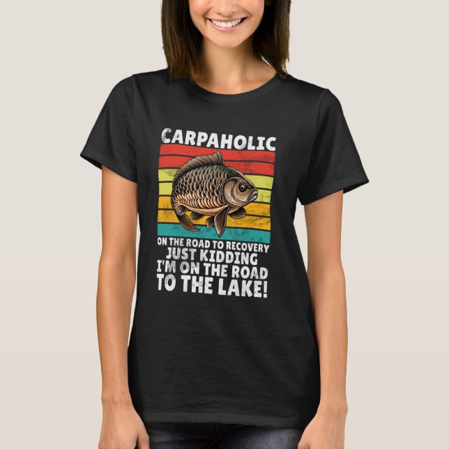 T-shirt Carpaholic Carp Fishing (Devant)