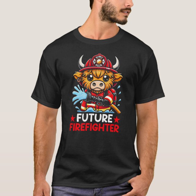 T-shirt Cartoon Highland Cow Fireman Future Firefighter (Devant)
